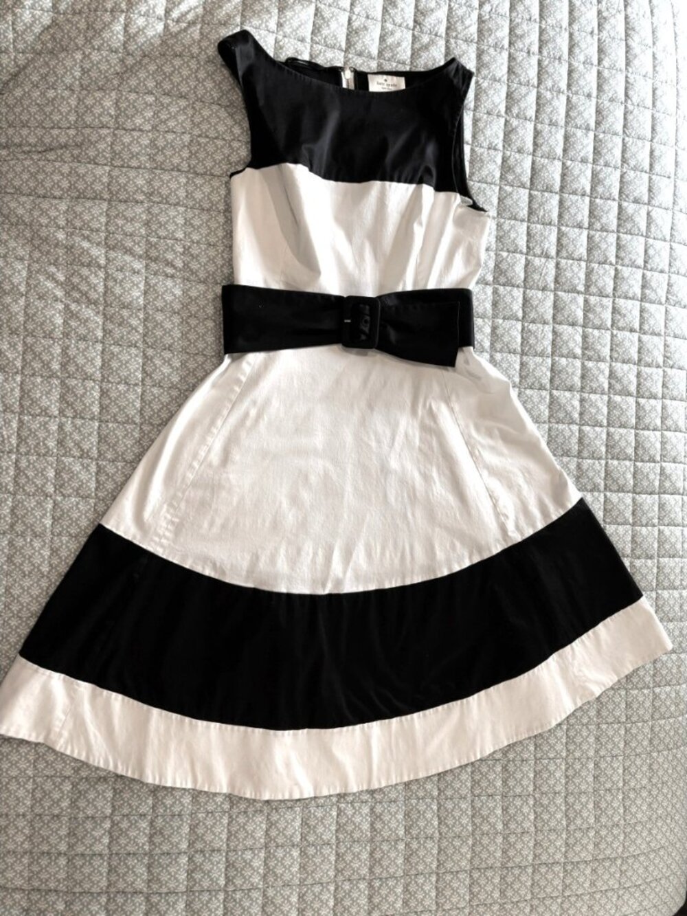 Kate Spade New York Iconic Colorblock Bow Sheath Dress | Size 8 ✨
